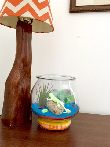 make a terrarium for kids with colored sand